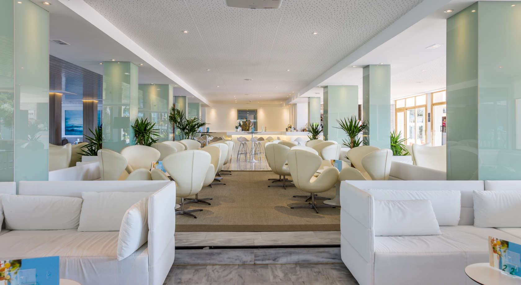 Bar Salón Playa Esperanza Hotel